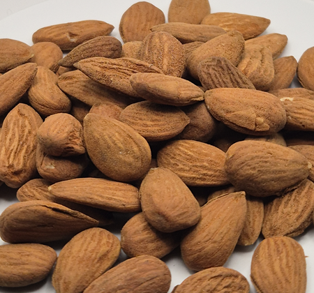 Comment intégrer les amandes dans une alimentation équilibrée ?